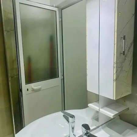 شقة Ervis *