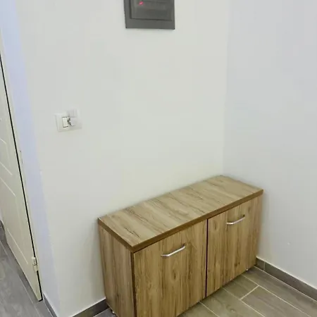 Ervis Velipojë